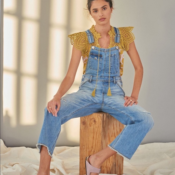 Anthropologie Pilcro Relaxed denim overalls - size 26